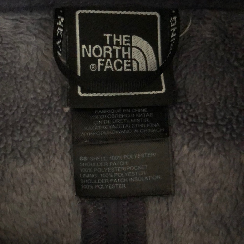 North face rain jacket - Picture 3 of 12